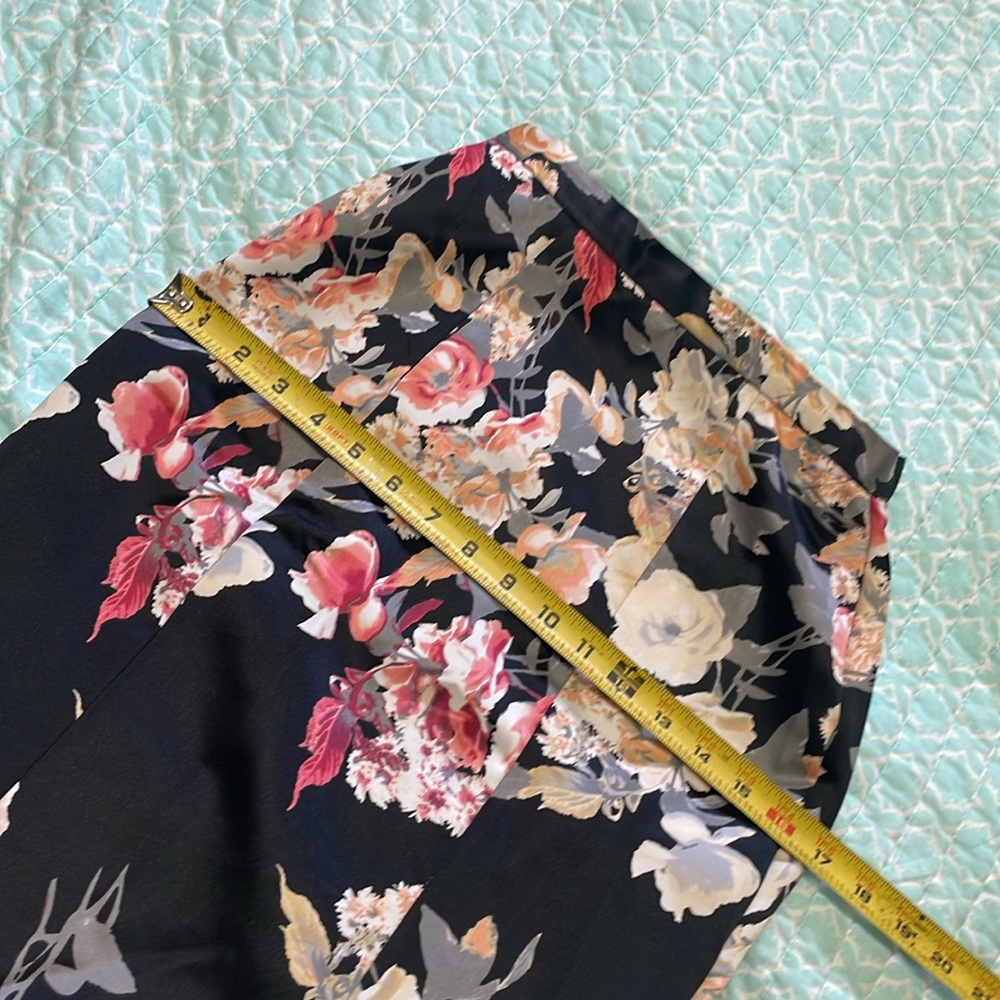 Dark Floral satin trumpet maxi skirt - Picture 7 of 10